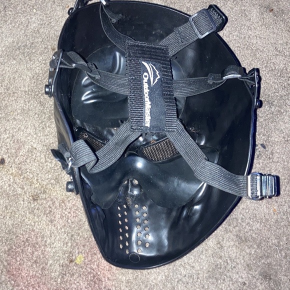 Face mask that is used for outside and air soft weapons - Picture 4 of 4